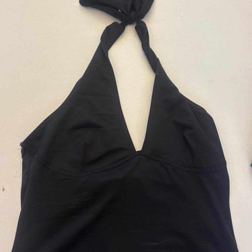 Black halter neck crop top